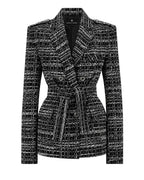 Blazer de tweed con cinturón